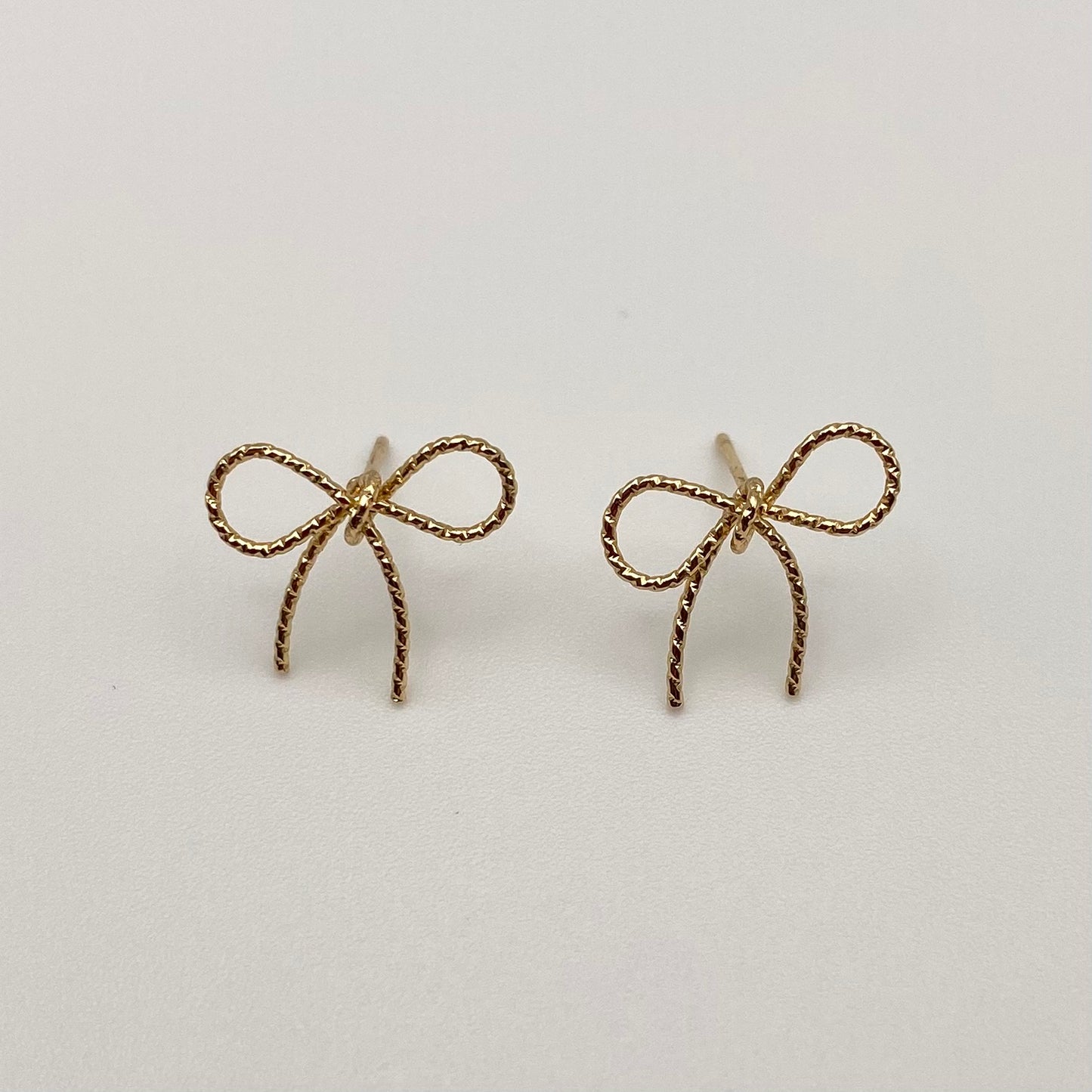 Bow earrings